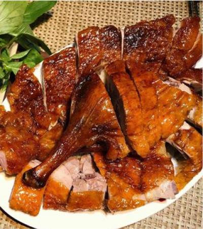 5 Địa chỉ bán heo quay, bánh hỏi heo quay ngon nhất Sài Gòn TPHCM