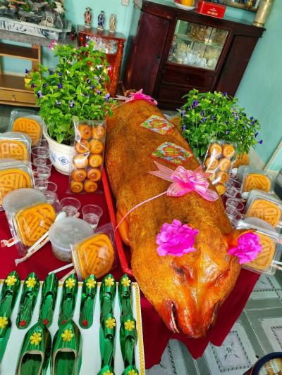 Bảng giá heo quay nguyên con giá cực tốt tại TPHCM