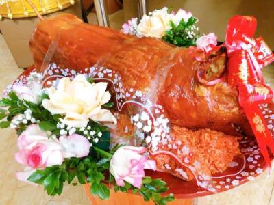 Đặt heo quay, heo sữa quay cúng tân gia