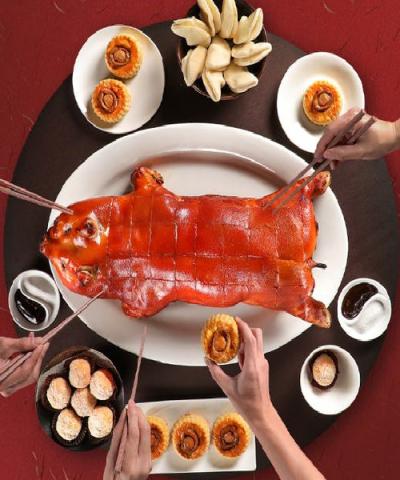 Mua heo sữa quay ngon nhất sài gòn