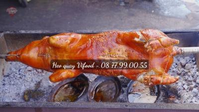 Mua heo quay, heo cúng quận 5 freeship giao tận nơi