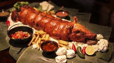 Nếu đang tìm địa chỉ bán heo quay quận 2, đừng bỏ qua Vifoods