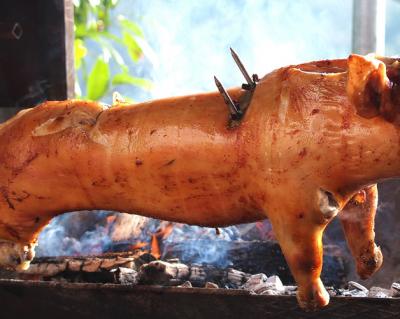 Tôi đã bị mê hoặc bởi món heo quay quận 4