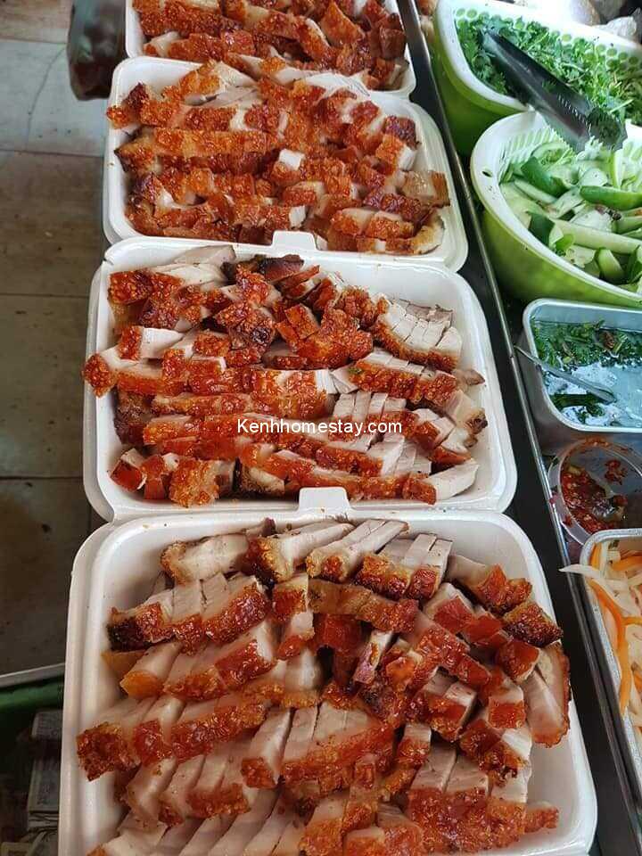 20 Địa chỉ bán heo quay - Tiệm bánh hỏi heo quay ngon nhất Sài Gòn TPHCM