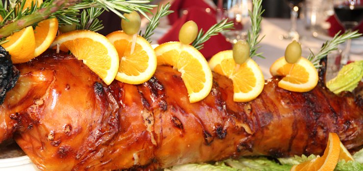 Ý nghĩa của món heo quay tại Quận 5