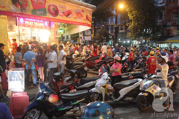 Heo quay Phan Văn Trị - Bùi Hữu Nghĩa (Q.5)