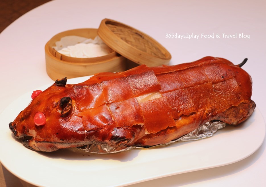 Sự kết hợp độc đáo của heo quay Thủ Đức