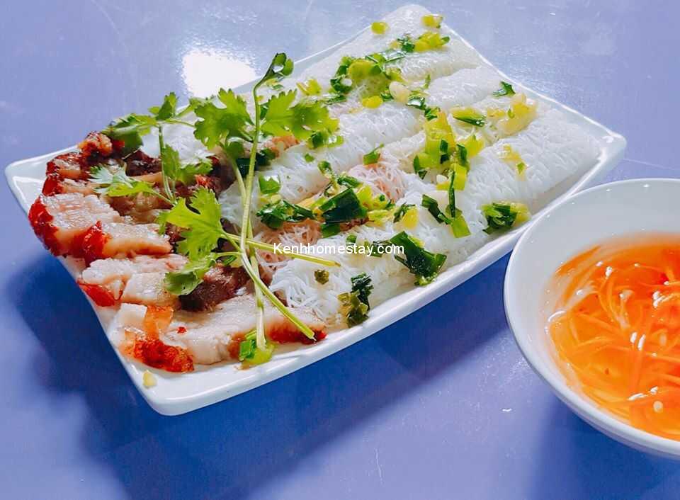 20 Địa chỉ bán heo quay - Tiệm bánh hỏi heo quay ngon nhất Sài Gòn TPHCM