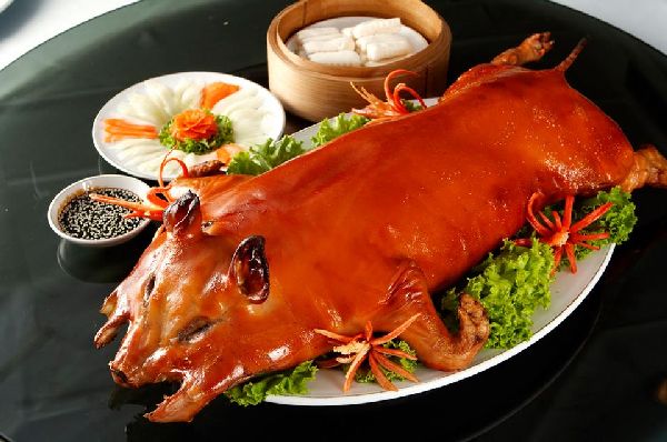Bảng giá heo sữa quay giá rẻ nhất hiện nay – Chi tiết mới nhất